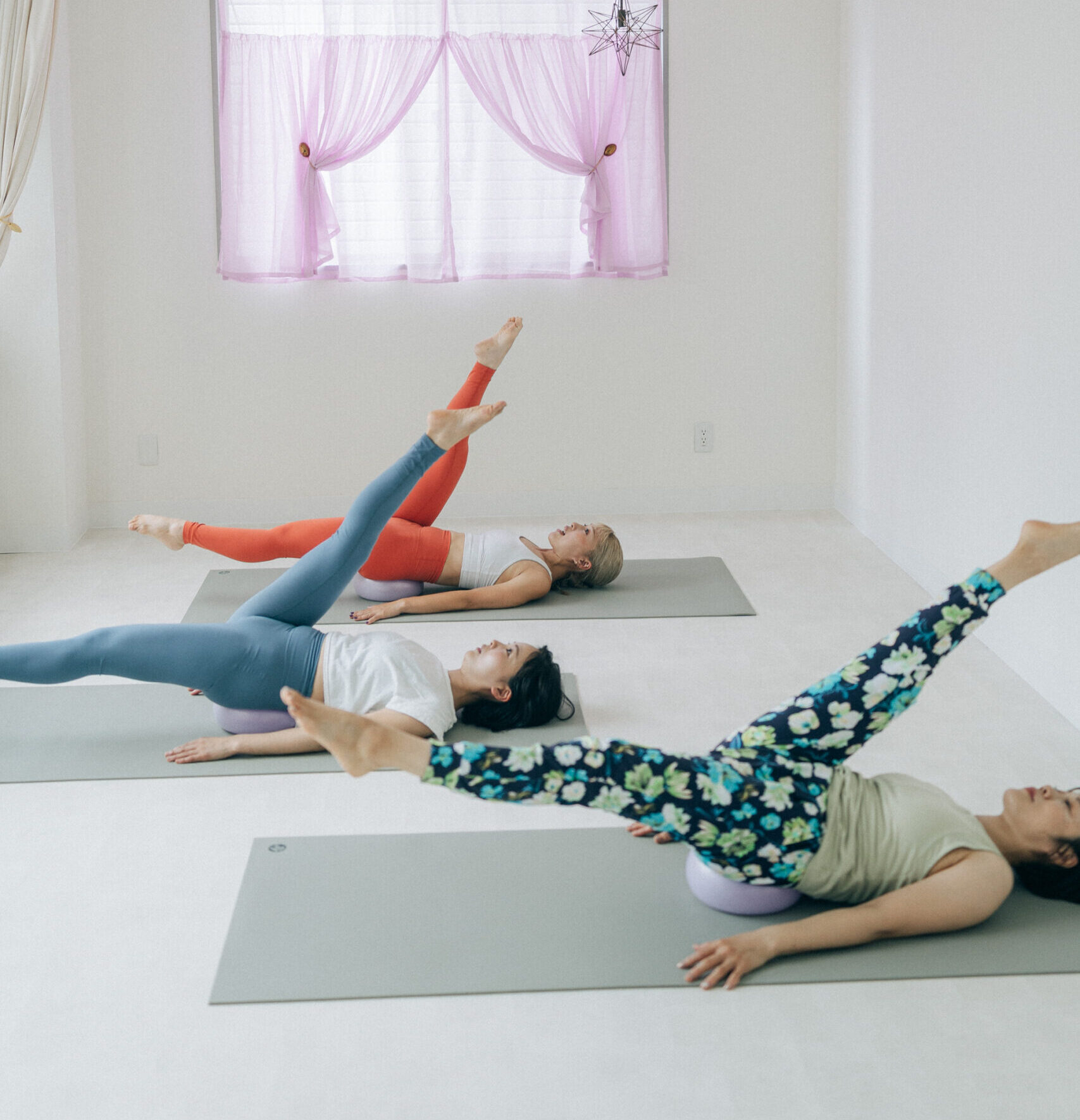 ストレッチ＆ピラティス 大阪梅田のヨガスタジオ  STUDIO WANDARA 